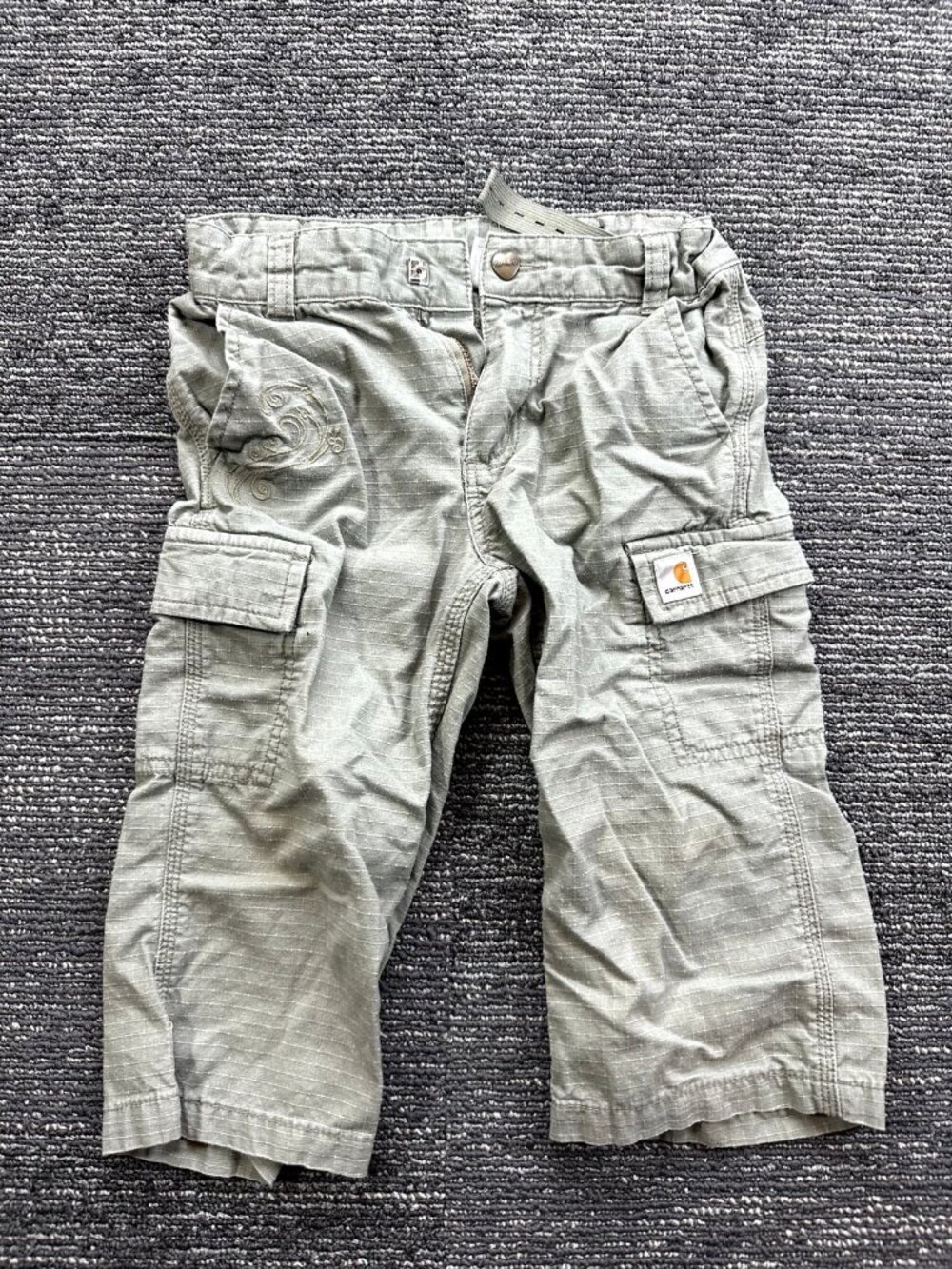 Carhartt Girls Size 6 Gray Ripstop Cotton Cargo Capri Pants Embroidered